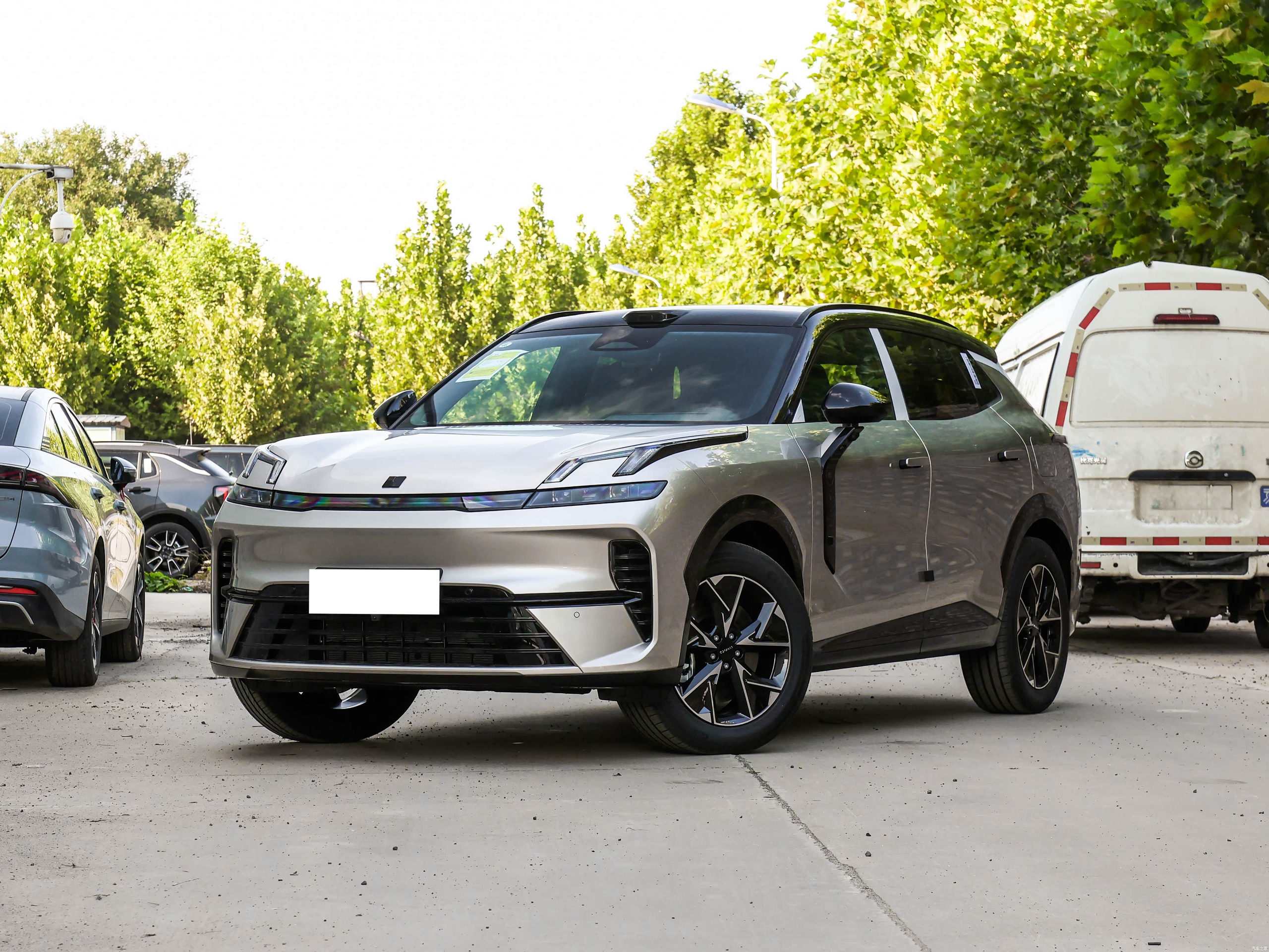 LYNK & CO 08 EM-P 2026, 160 км, Ultra