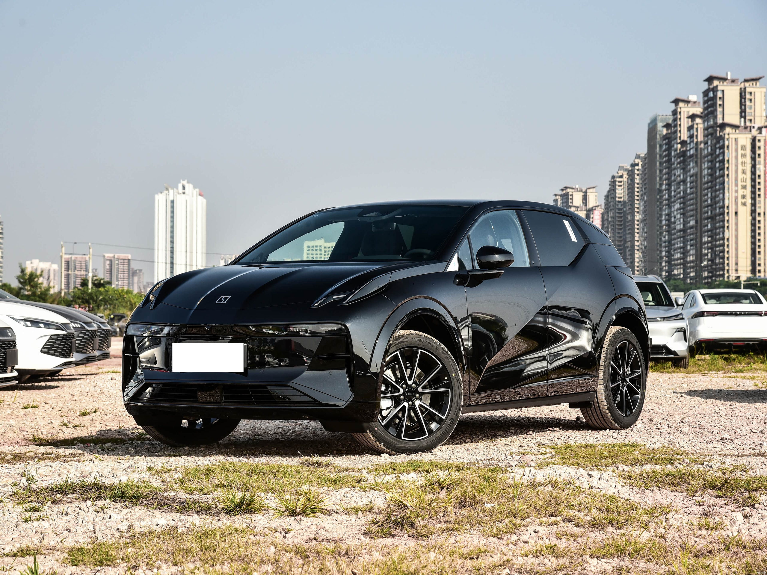 ZEEKR X 2026 Max, 4 места